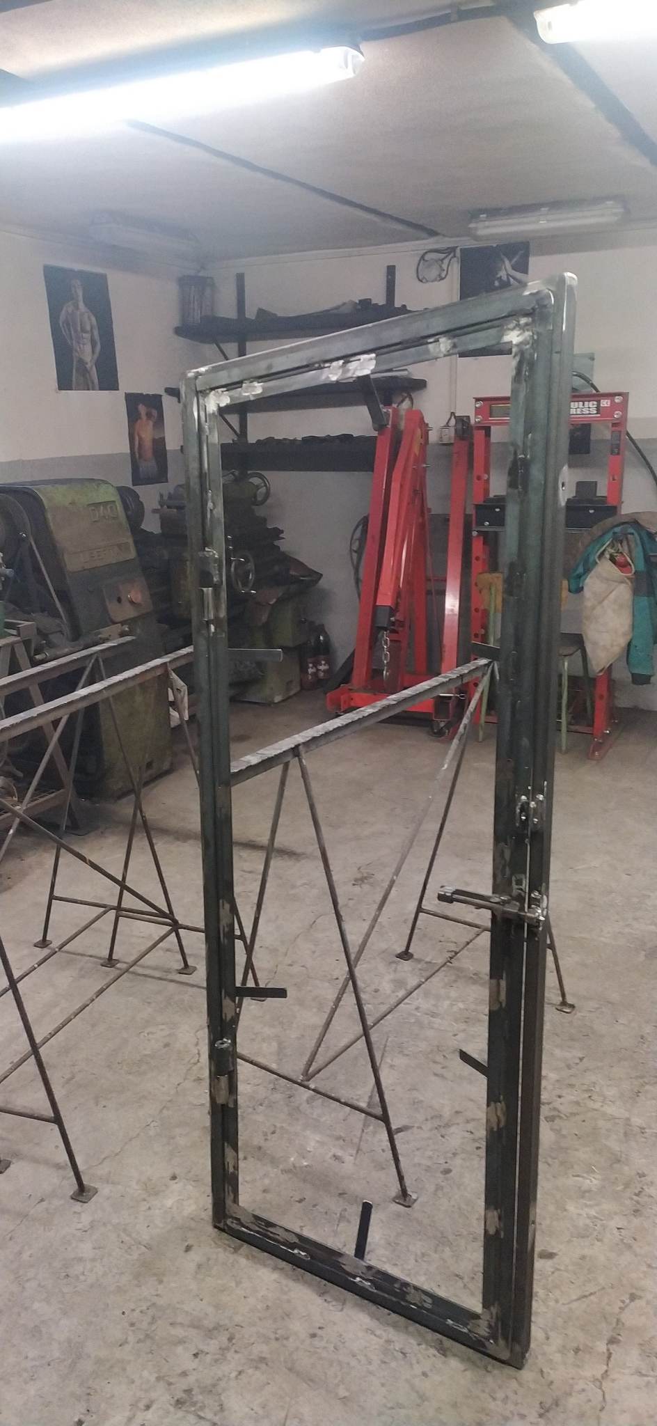 výroba dveří a rámu  do skleníku pro zahrádkáře