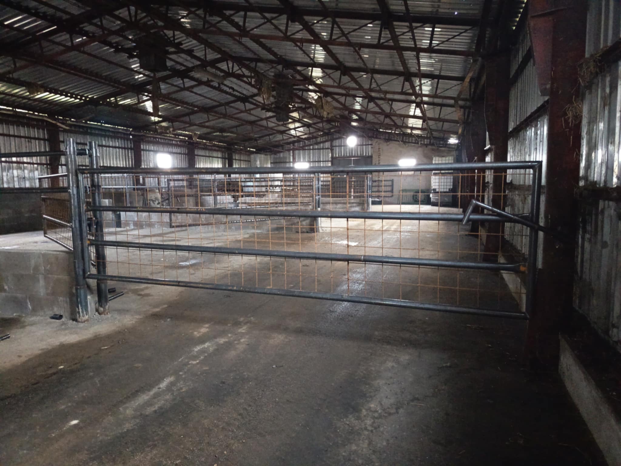 ZÁBRANY PRO SKOT DO ZIMNÍHO STANOVIŠTĚ